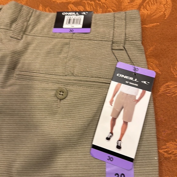 O’Neill walk shorts tan two-way stretch fabric size 30 NWT - Picture 8 of 8